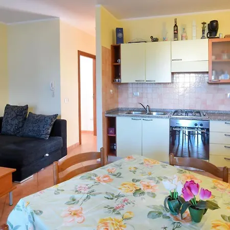 2 Bedroom Stunning In Lu Bagnu Lejlighed *